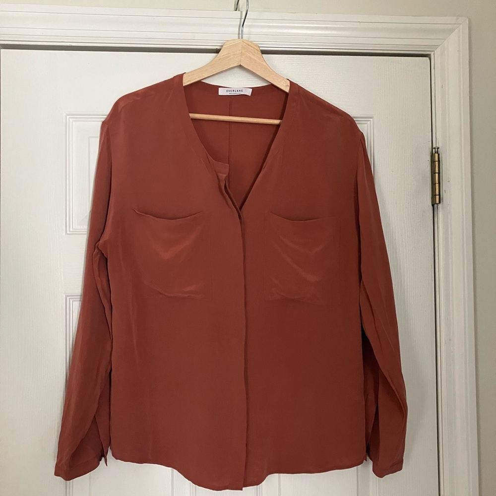 Everlane salmon button down